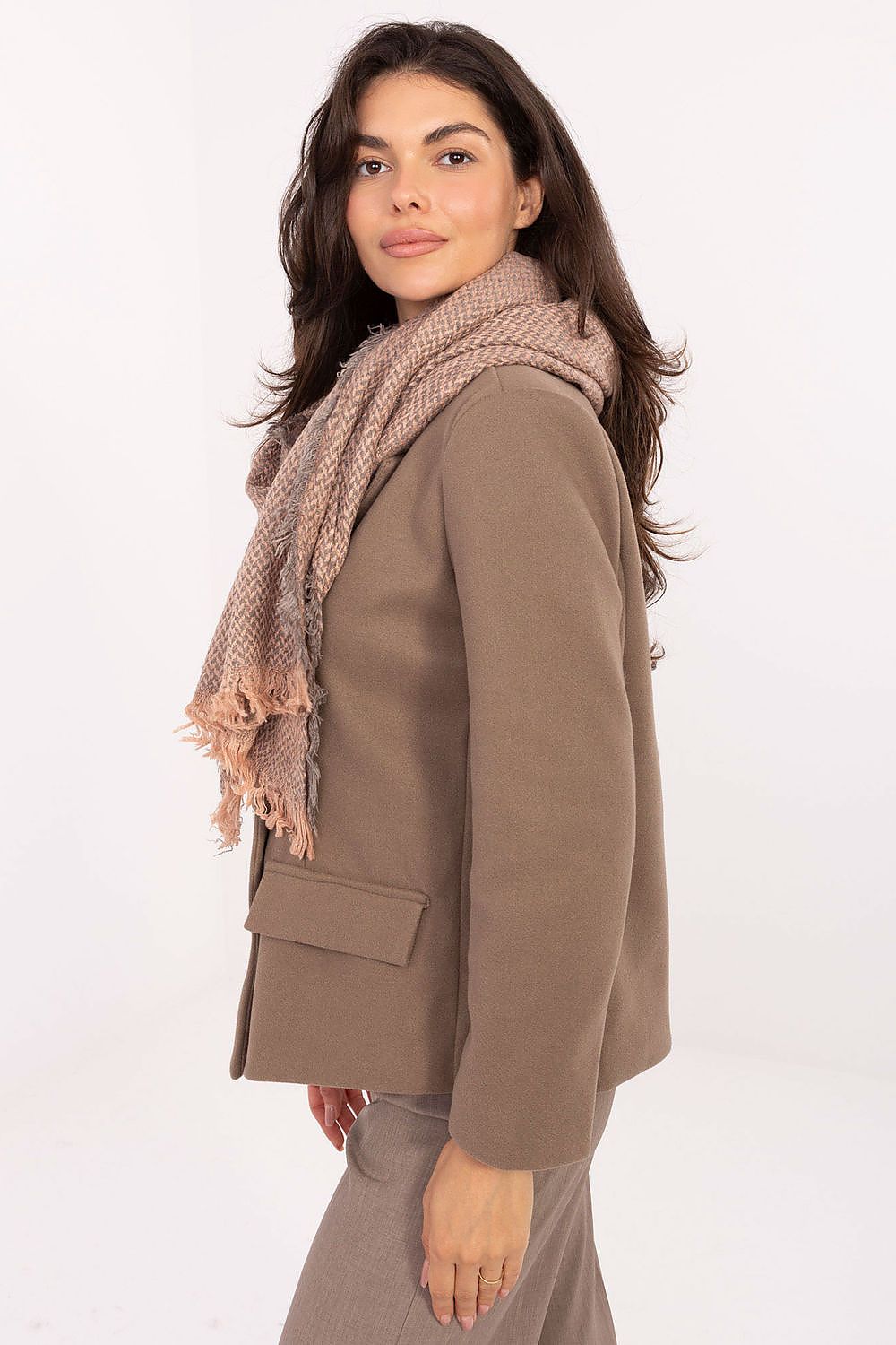 Shawl model 219617 AT
