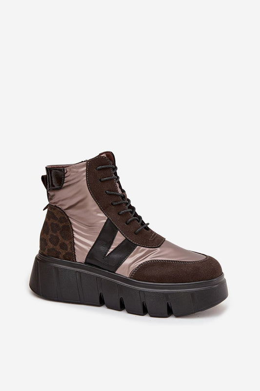Platform boots model 222521 Step in style