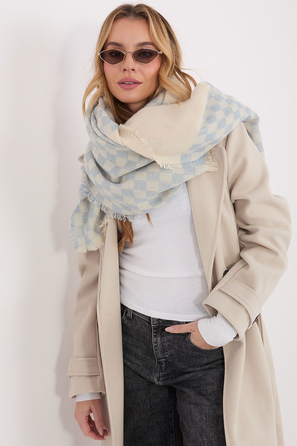  Shawl model 222308 AT 