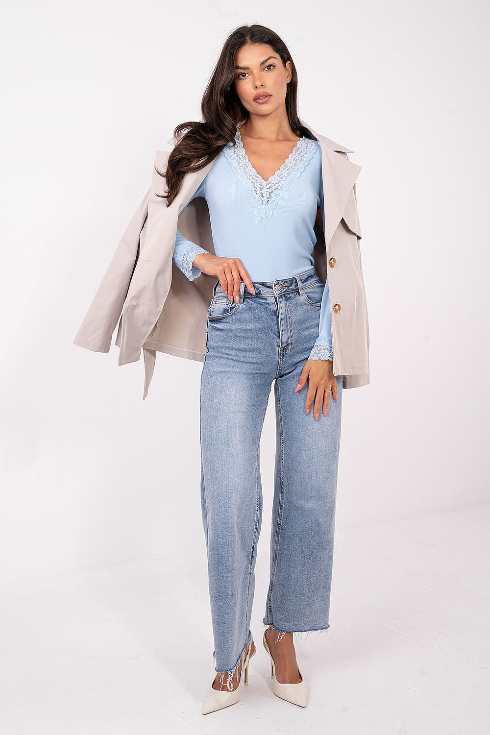  Blouse model 223501 Italy Moda 