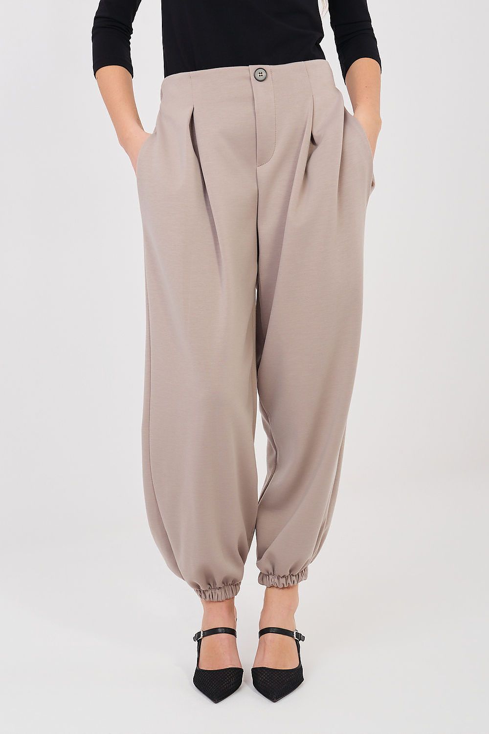  Tracksuit trousers model 224833 Italy Moda 